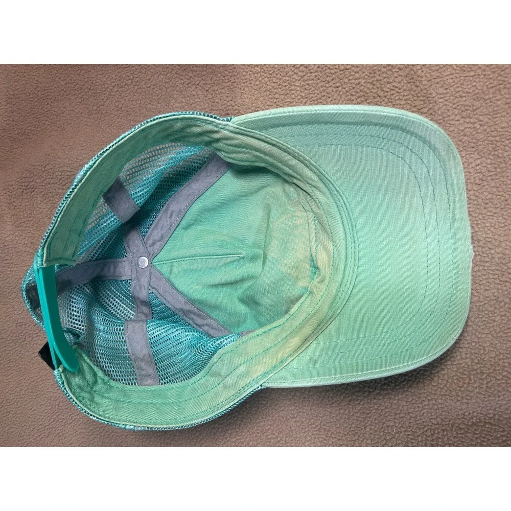 Patagonia Womans Teal & White Gold Mountain Scene‎ Trucker Hat Snapback